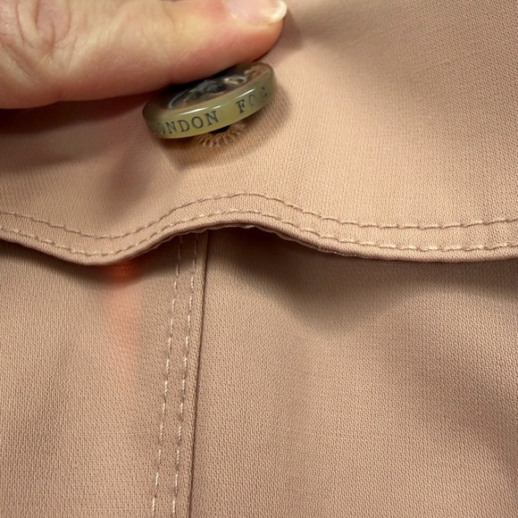 London Fog Heritage Water Resistant Belted Trench Coat - Picture 4 of 9